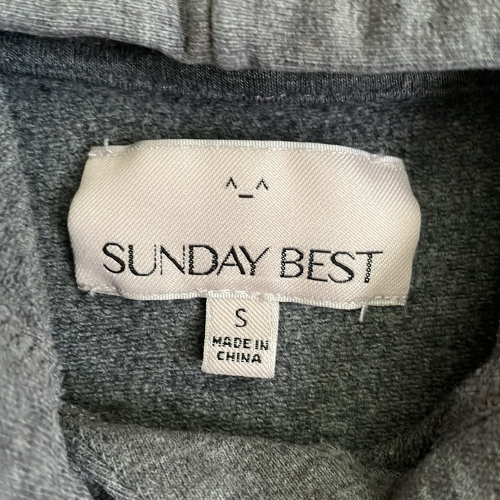 Aritzia Sunday best “Sunday rendez-vous” cropped hoodie - Picture 4 of 13